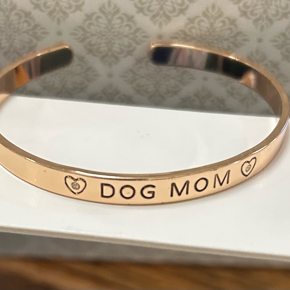 Dog Mom bracelet small